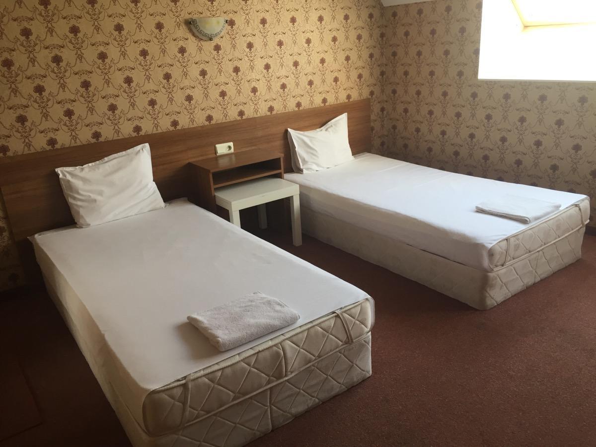 Irish Hotel Sjoemen Buitenkant foto